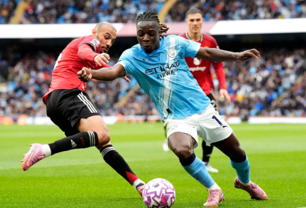 曼城3-0曼联！律例英超2连败+升至第8位，哈兰德双响，福登破球荒