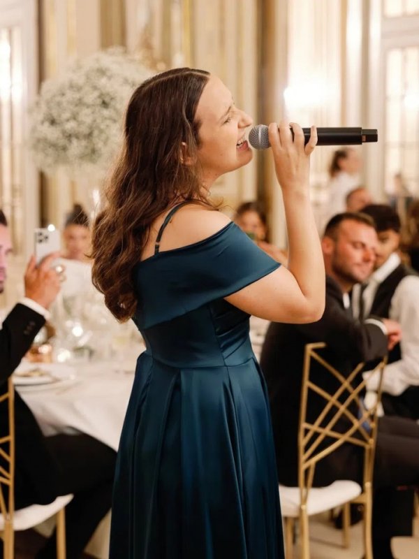 葡媒：达洛特姐姐是歌手，她将担任英国歌手斯科特演唱会开场嘉宾