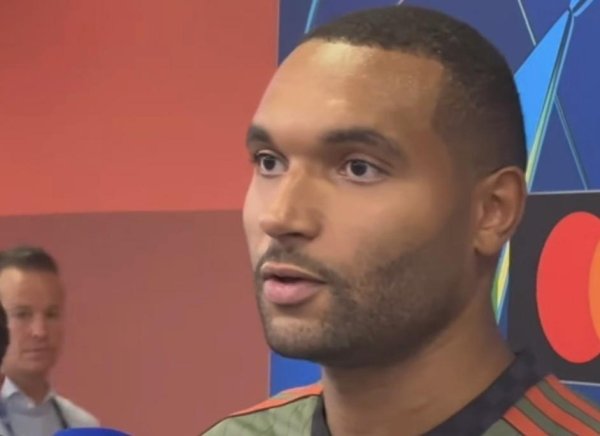 塔：若是我确实打到若昂-佩德罗的脸那虽然该红牌，但我莫得