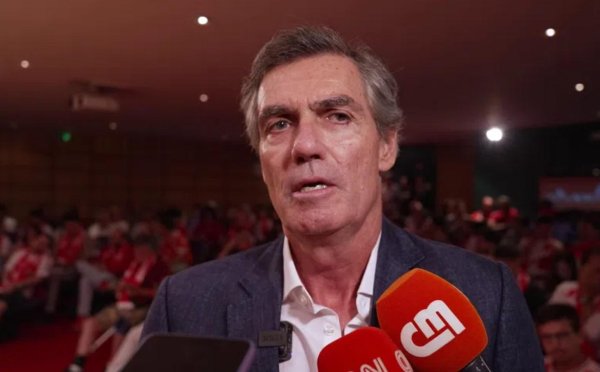 本菲卡主席候选东谈主：没东谈主质疑穆帅的期间，来了我会与他合营