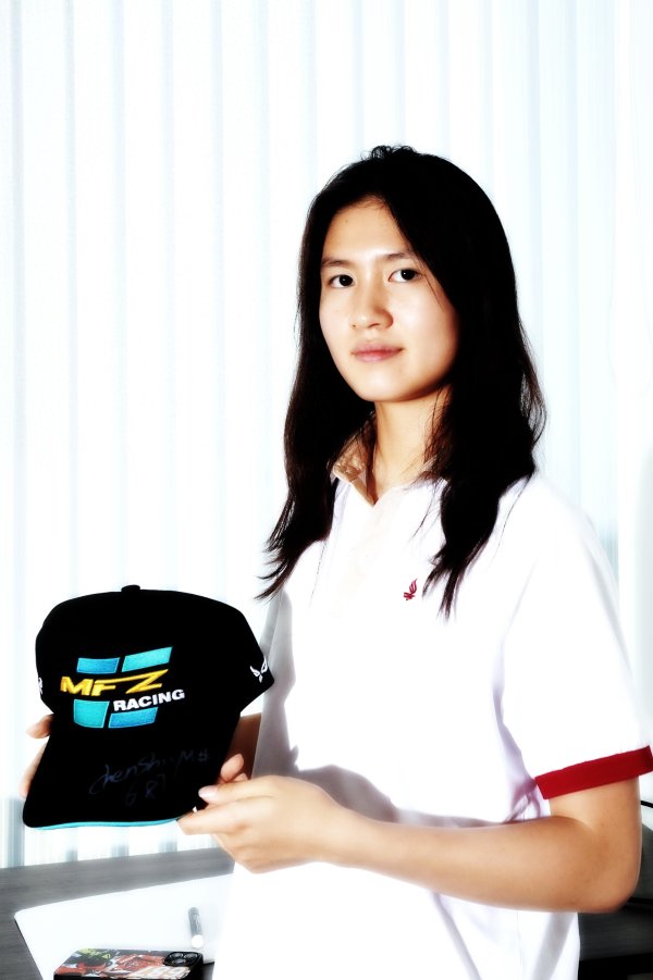 SUPER-26 赛车队: 攻击 2025 FIM MiniGP 西班牙宇宙总决赛