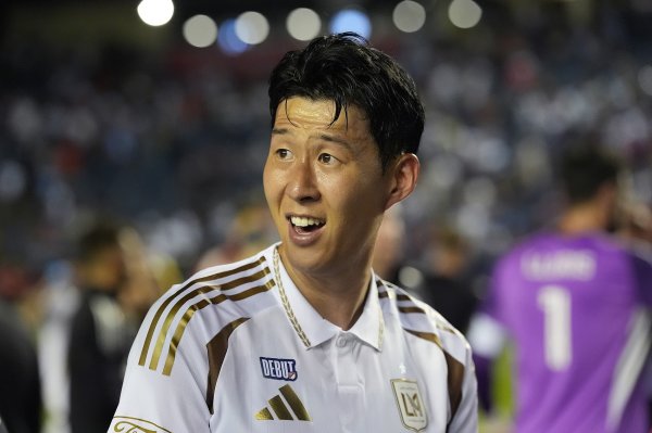 记者：尽管赛季半途加盟，但孙兴慜仍有经历竞争好意思职联最好少壮奖