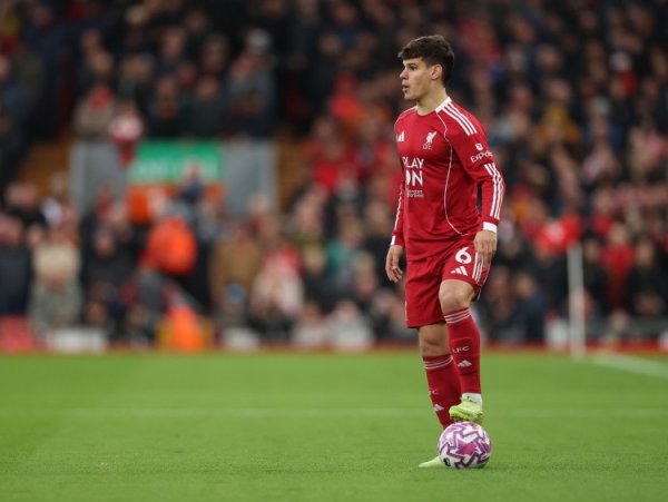 詹俊: 科尔克兹的左路被针对了, 身前莫得队友回防他时时要1对2