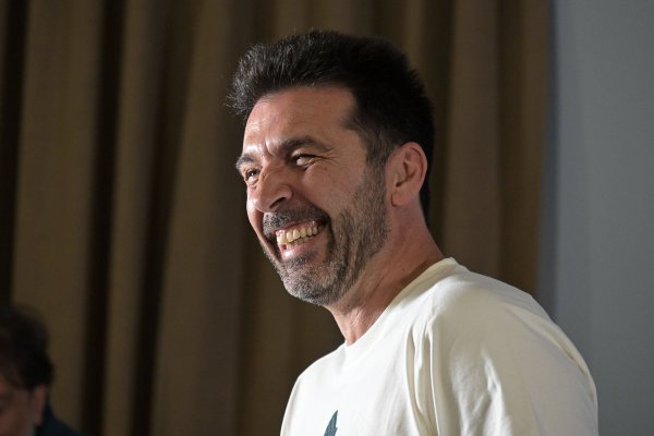 布冯：我合计斯帕莱蒂是尤文不错请到的最稳健莳植