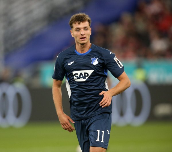 德太空：拜仁挑升霍芬海姆时尚阿斯拉尼，但他本东谈主梦念念加盟巴萨