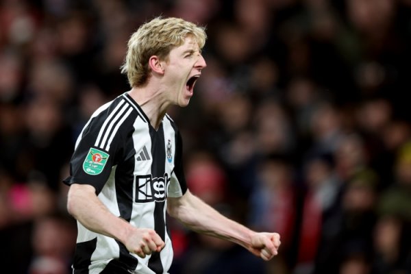 穆帅赛后对我说你太利害了！戈登：这是极大的称许，让我倍感幸运