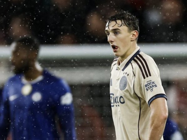 三连败! 穆里尼奥出局不可幸免, 欧冠四冠王排行垫底