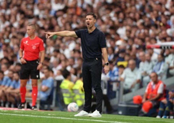 阿隆索: 球队推崇很踏实 两粒远射进球格外精彩