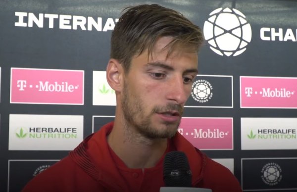 加比亚：比拟前几个赛季米兰丢球少了，这是全队共同用功的效果