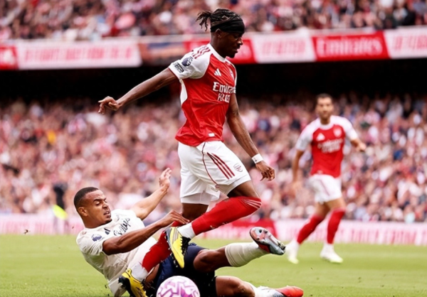 马杜埃凯转会后场上踢出生价, 阿森纳球迷向他说念歉