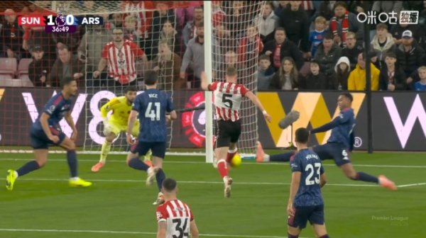 8场贯穿零封金身告破！巴拉德破门，桑德兰主场1-0跳跃阿森纳！