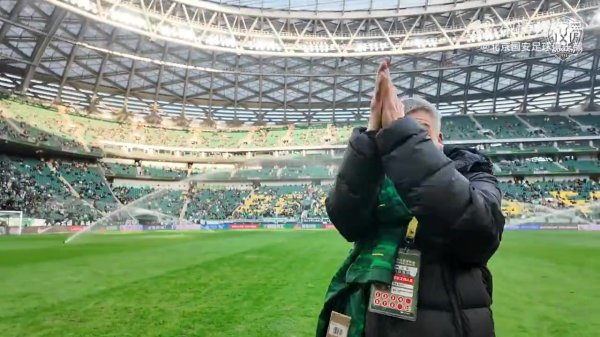 用30年的起劲，厨师李宗元师父把最选藏的年华，献给了这抹绿色