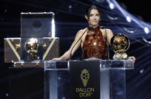 邦马蒂：足球生存很漫长且充满挑战，我但愿更专注于我方而非畴昔