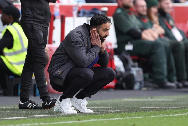 40岁阿莫林下课在即？6轮仅7分追平曼联队史最差开局！1.77亿白花